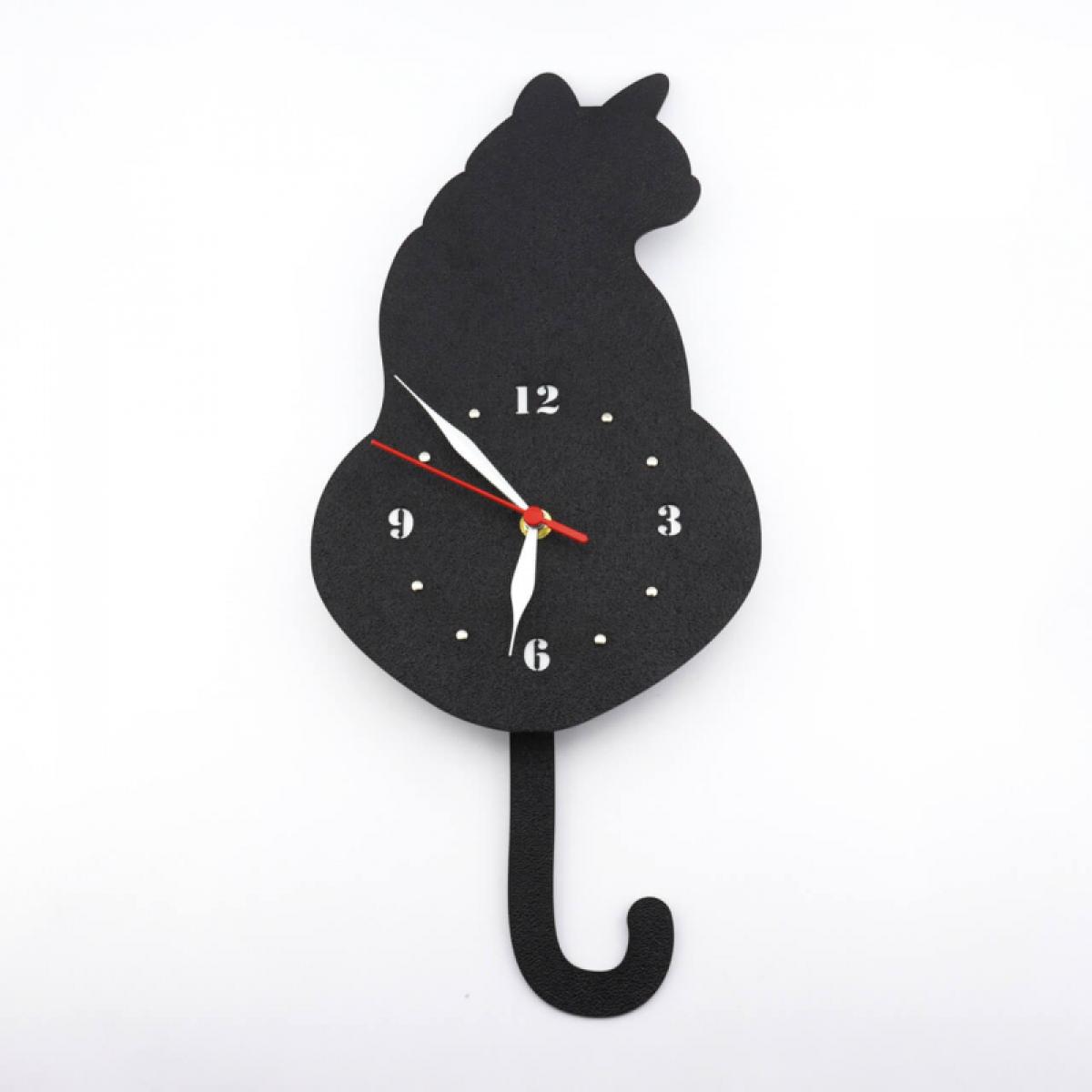 Reloj elaborado en MDF con base en forma de gato.